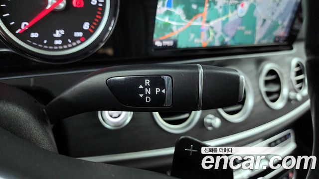 Mercedes-Benz E-Class E220d Avantgarde