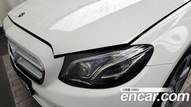 Mercedes-Benz E-Class E220d Avantgarde