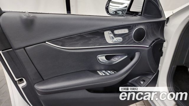 Mercedes-Benz E-Class E220d Avantgarde