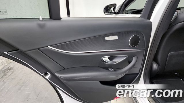 Mercedes-Benz E-Class E220d Avantgarde