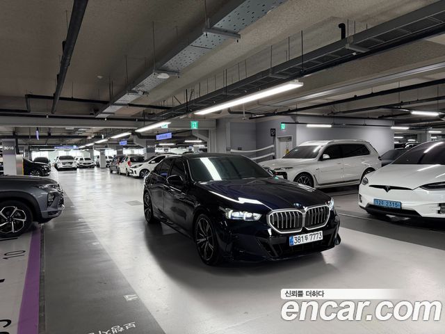 BMW 5-Series 530i xDrive M Sport