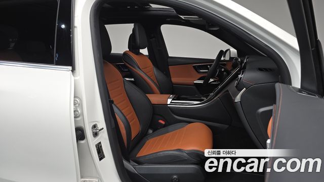 Mercedes-Benz GLC-Class GLC300 4MATIC AMG Line