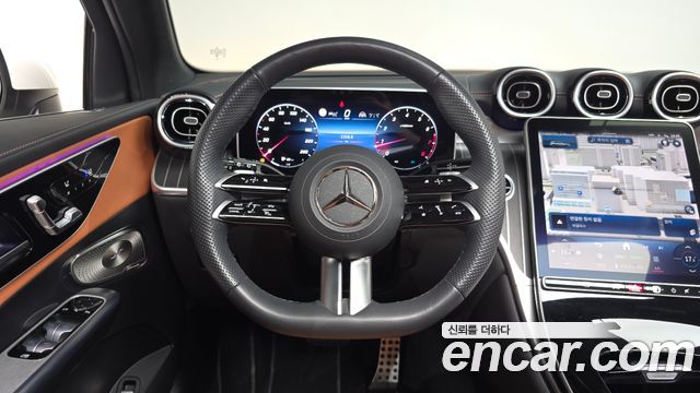 Mercedes-Benz GLC-Class GLC300 4MATIC AMG Line
