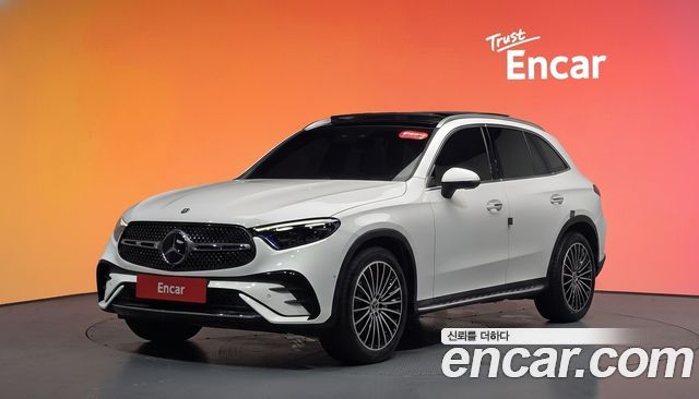 Mercedes-Benz GLC-Class GLC300 4MATIC AMG Line
