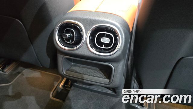 Mercedes-Benz GLC-Class GLC300 4MATIC AMG Line