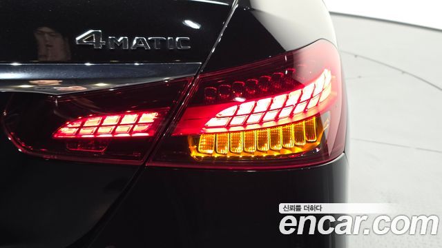 Mercedes-Benz E-Class E450 4MATIC Exclusive