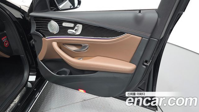 Mercedes-Benz E-Class E450 4MATIC Exclusive