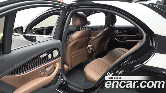 Mercedes-Benz E-Class E450 4MATIC Exclusive