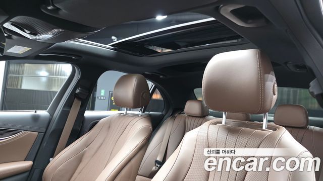 Mercedes-Benz E-Class E450 4MATIC Exclusive