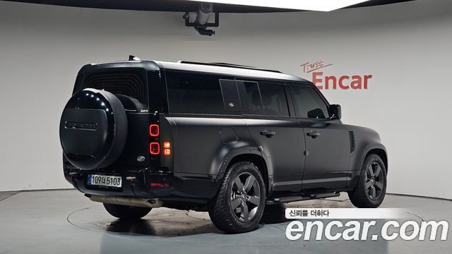 Land Rover Defender 130 P400 X-Dynamic HSE