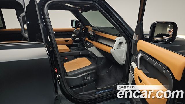 Land Rover Defender 130 P400 X-Dynamic HSE