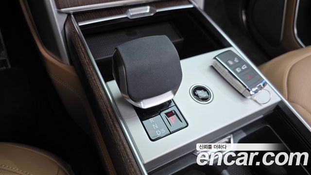 Land Rover Range Rover P530 Autobiography Long Wheel Base