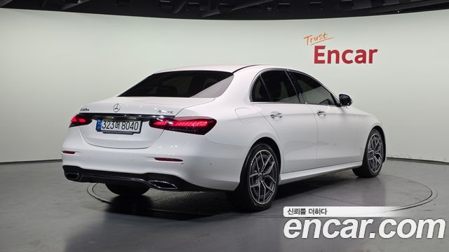 Mercedes-Benz E-Class E220d 4MATIC AMG Line