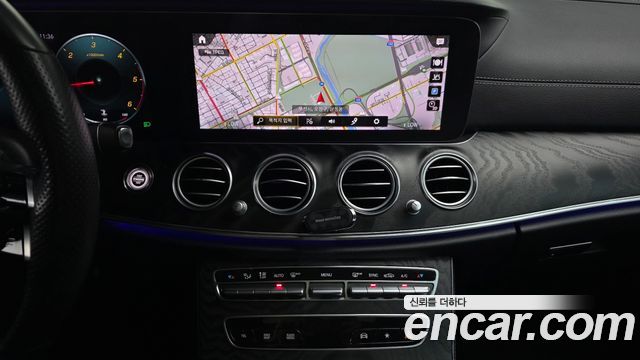 Mercedes-Benz E-Class E220d 4MATIC AMG Line