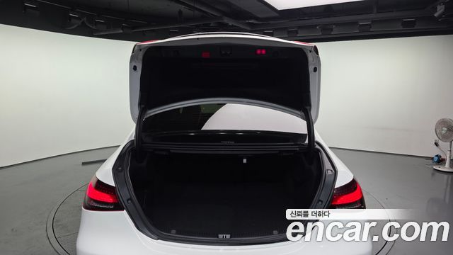 Mercedes-Benz E-Class E220d 4MATIC AMG Line