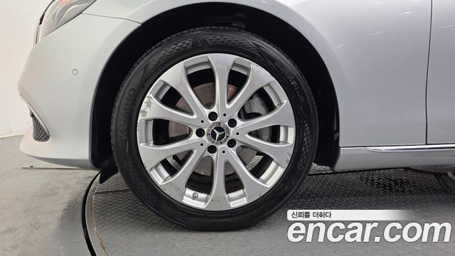 Mercedes-Benz E-Class E220d 4MATIC Exclusive