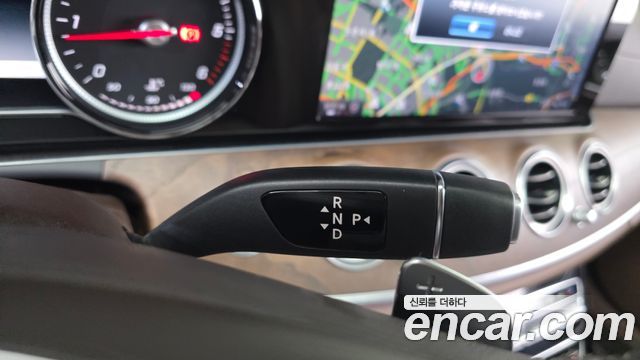 Mercedes-Benz E-Class E220d 4MATIC Exclusive