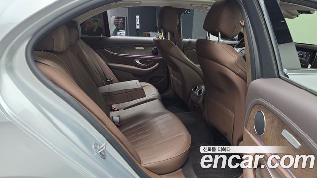 Mercedes-Benz E-Class E220d 4MATIC Exclusive
