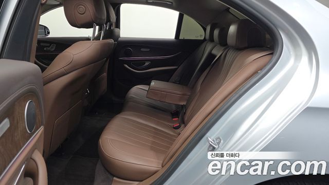 Mercedes-Benz E-Class E220d 4MATIC Exclusive