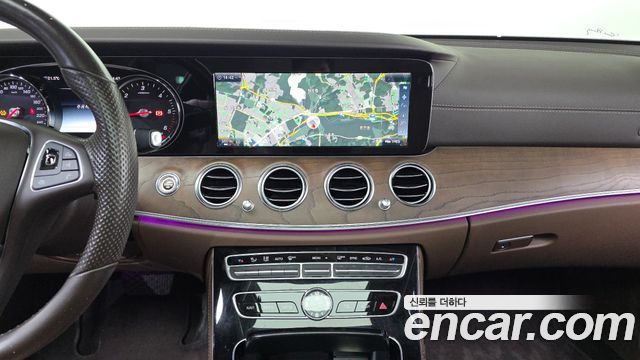 Mercedes-Benz E-Class E220d 4MATIC Exclusive