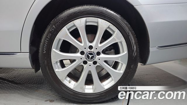 Mercedes-Benz E-Class E220d 4MATIC Exclusive