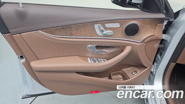 Mercedes-Benz E-Class E220d 4MATIC Exclusive