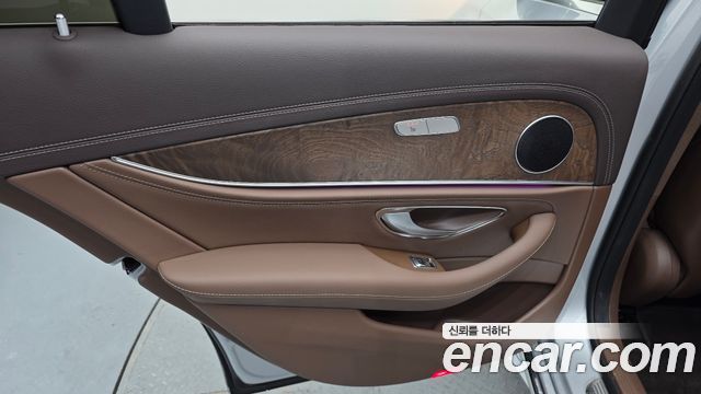 Mercedes-Benz E-Class E220d 4MATIC Exclusive