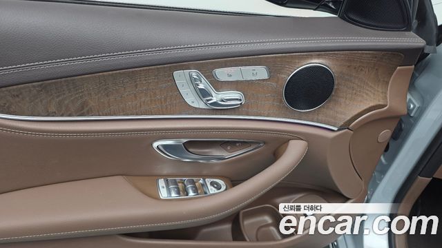 Mercedes-Benz E-Class E220d 4MATIC Exclusive