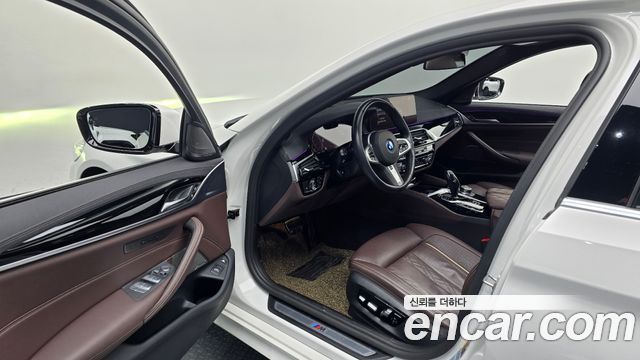 BMW 5-Series 530e M Sport