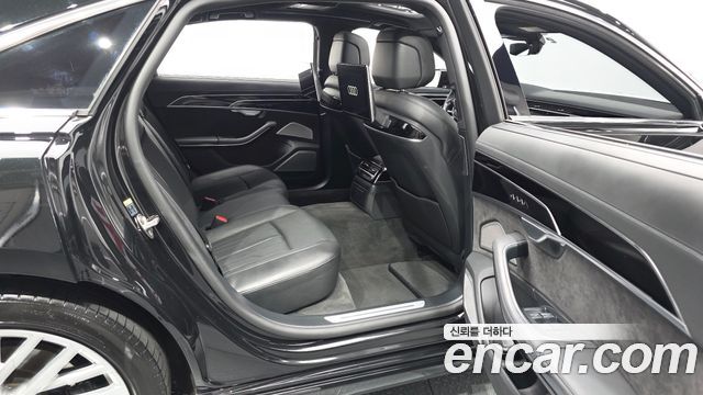 Audi A8 55 TFSI Quattro LWB