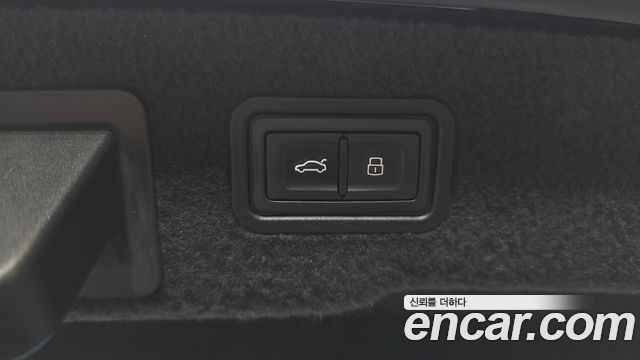 Audi A8 55 TFSI Quattro LWB