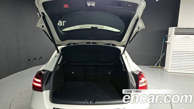 Mercedes-Benz GLA-Class GLA220