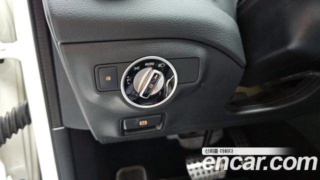 Mercedes-Benz GLA-Class GLA220