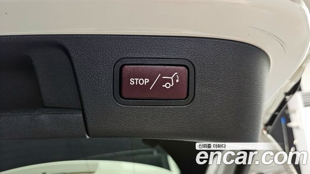 Mercedes-Benz GLA-Class GLA220
