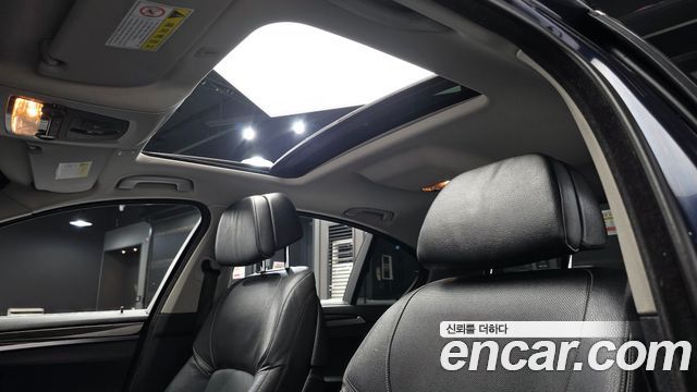 BMW 5-Series 528i xDrive Luxury Plus