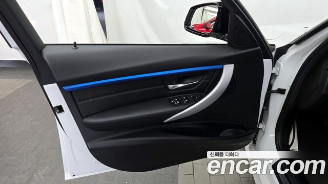 BMW 3-Series 330i M Sport