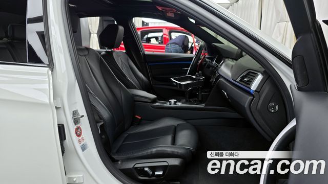 BMW 3-Series 330i M Sport