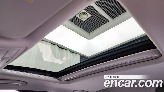 Mercedes-Benz E-Class E300 4MATIC Exclusive