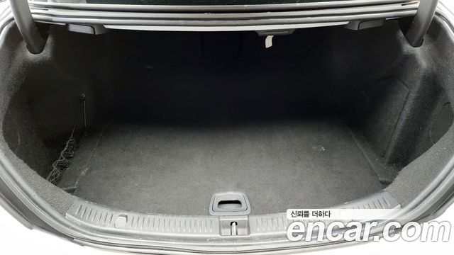 Mercedes-Benz E-Class E300 4MATIC Exclusive