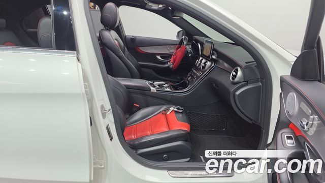Mercedes-Benz C-Class C63 S AMG