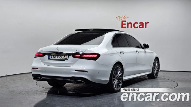 Mercedes-Benz E-Class E350 4MATIC AMG Line