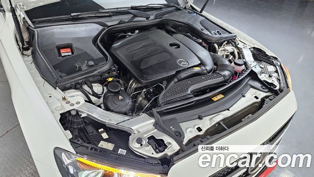 Mercedes-Benz E-Class E350 4MATIC AMG Line