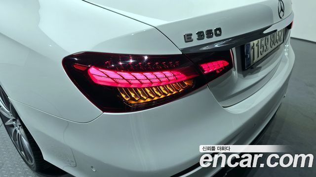 Mercedes-Benz E-Class E350 4MATIC AMG Line