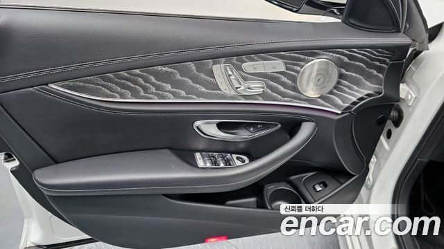 Mercedes-Benz E-Class E350 4MATIC AMG Line