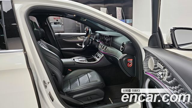 Mercedes-Benz E-Class E350 4MATIC AMG Line