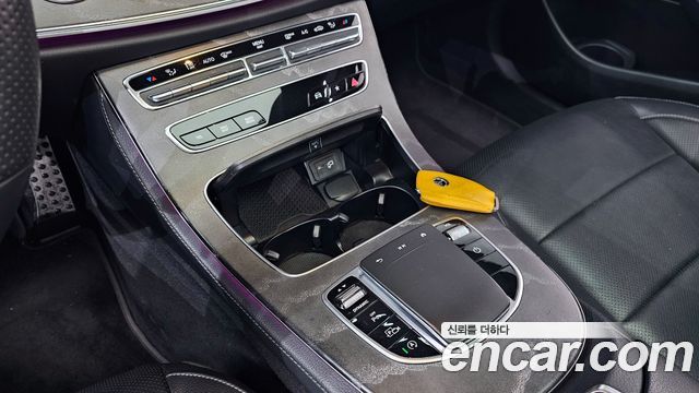 Mercedes-Benz E-Class E350 4MATIC AMG Line