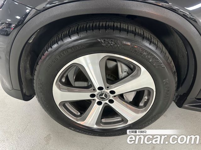 Mercedes-Benz GLC-Class GLC300 4MATIC