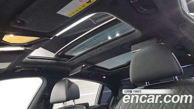 BMW 7-Series 750Li xDrive