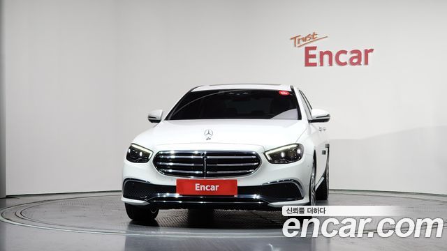 Mercedes-Benz E-Class E300e 4MATIC Exclusive