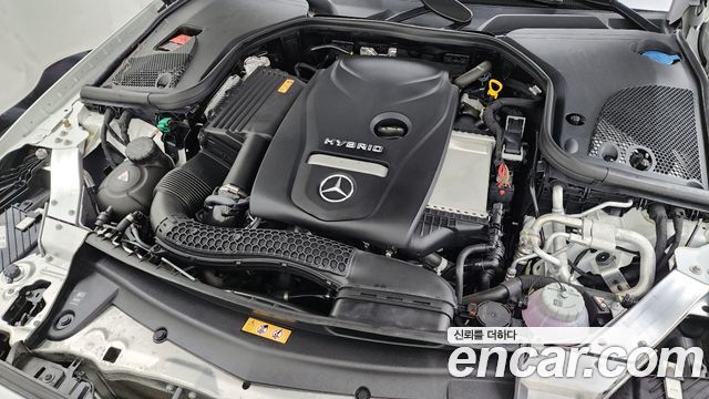 Mercedes-Benz E-Class E300e 4MATIC Exclusive